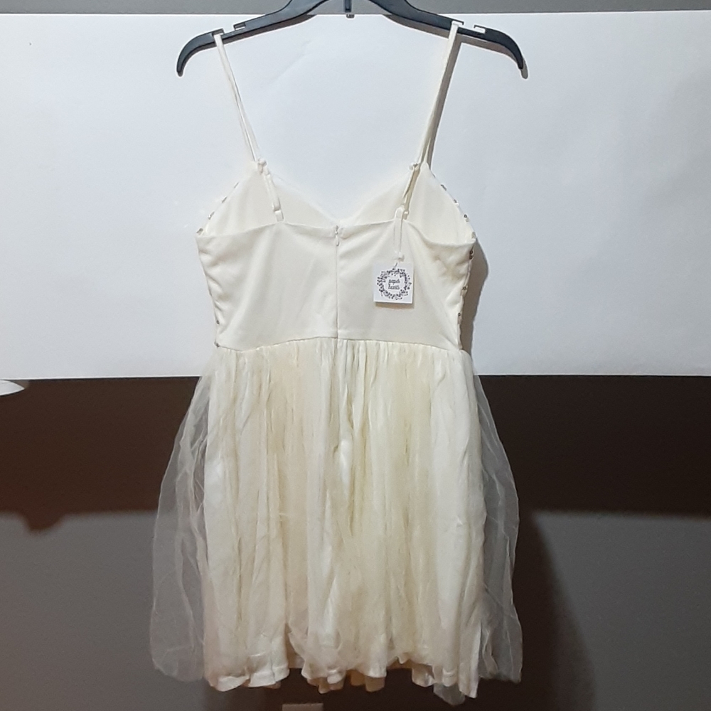 Dress - Picture 2 of 4
